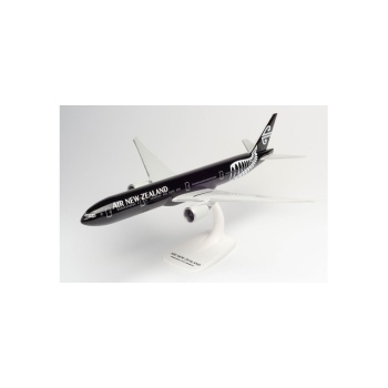 1/200 Air New Zealand Boeing 777-300ER – ZK-OKQ "All Blacks" Snap-FIt