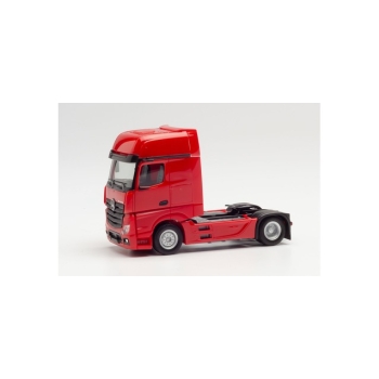 1/87 H0 Herpa Mercedes-Benz Actros Gigaspace `18 tractor, red