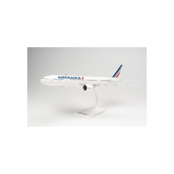 1/200 Air France Boeing 777-300ER - 2021 livery – F-GSQJ “Strasbourg” SnapFit