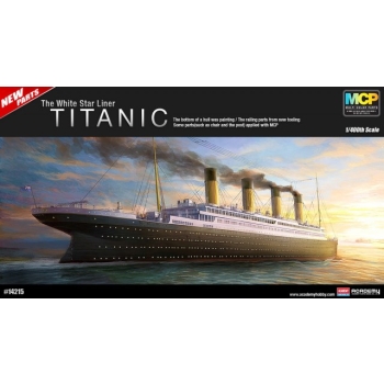 1/400 ACADEMY - Titanic Anniversary