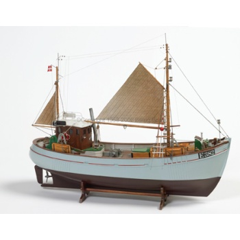 1:33 Billing Boats Puitlaev MARY ANN