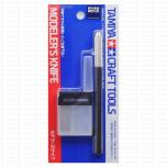 Modeler's knife